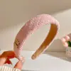 Pinza para el pelo de malla versátil y linda para mujer para uso diario, un accesorio suave y sofisticado que hace que el rostro parezca más pequeño y sujeta el cabello en su lugar
