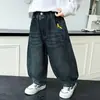 Jeans Rectos de Otoño para Niños 2026 Nuevo Estilo Pantalones Largos Sueltos para Bebés y Niños Pantalones Elegantes Modernos y a la Moda para Niños