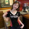 Camiseta Feminina de Manga Curta com Decote V Estilo Americano, Ombro Regular, Esportiva Color-Block, Estilo Verão Garota Quente, Top Justo que Afina a Cintura, Tendência