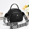[Bolso de Mujer Daifa] 2025 Nuevo Estilo Diamante Negro Correa Ancha para el Hombro Bolso Redondo Pequeño Bolso de Hombro Cruzado para Mujer para Ir al Trabajo