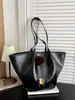 Bolsa tote grande de outono/inverno transfronteiriça nova para mulheres, bolsa de ombro simples e fashion 2026, adequada para trabalho e deslocamento, e pode ser carregada sob o braço