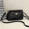 Bolsa feminina da fábrica Guangzhou Jingsheng, modelo de meia-idade, grande capacidade, moderna, com várias camadas, para uso no ombro ou transversal.