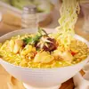Macarrão Instantâneo Elefante Branco com Sopa Deliciosa, Macarrão com Caldo Embalado em Balde, Atacado Caixa Fechada, Macarrão com Caldo de Osso Grande, Comida Instantânea Conveniente, Lanche da Madrugada