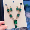 Conjunto de dos piezas de collar y pendientes de cristal multicolor geométricos elegantes de alta gama, superventas transfronterizo, collar para la clavícula
