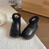 Botas de Algodão Infantis 2026 Inverno Novo Quente Com Pelúcia Botas Curtas Sapatos de Algodão para Meninas Crianças Médias e Grandes Botas de Couro Patchwork para Meninos