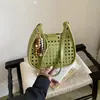 Bolsa de Palha Tecida de Grande Capacidade Estilo Coreano Estilo Preguiçoso para Viagem Transfronteiriça 2026 Bolsa de Ombro Transversal Casual Versátil para o Dia a Dia