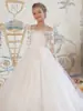 Vestido de princesa de manga larga sin hombros para niñas, nuevo modelo elegante 2026 para desfiles de moda, vestido de encaje blanco para niños