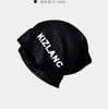 Gorro de Lã com Letras Estilo Streetwear Coreano para Mulheres, Fino Respirável Versátil para Clima Frio de Primavera e Verão, Touca com Recortes, Tendência