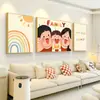Una Familia de Tres Sana Sala de Estar Cálida Triple Pintura Decorativa Tronco Crema Nueva Pintura Colgante Mural de Fondo para Sofá