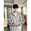 Chaqueta de Raya de Escamas de Dragón Azul Klein de Tres Rayas para Hombre, Sudadera Cardigan de Cuello Alto Otoñal, Chaqueta Deportiva Corta Estilo Americano