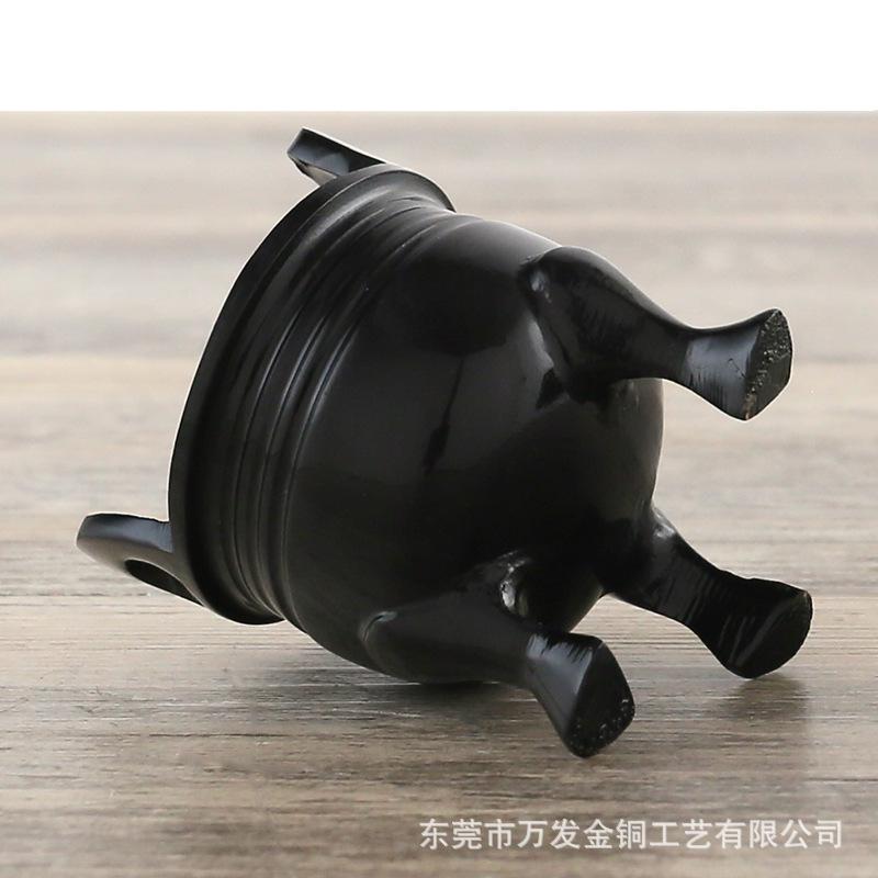 三脚铜鼎3.jpg