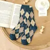 Calcetines cálidos de invierno estilo coreano con rombos, engrosados, para mujer, hasta la pantorrilla, venta al por mayor, recomendados en Little Red Book, calcetines gruesos para mujer