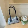 Bolsa Baguete Chic de Bolinhas Estilo Coreano 2026 Verão Nova Textura Fashionável Popular para o Dia a Dia Bolsa de Ombro Único
