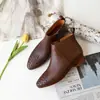 Botas de Cuero Vacuno para Zapatero Puntiagudas Retro Tacón Bajo Tacón Cuadrado Cremallera Trasera Trenzada Modernas y Cómodas Piel Genuina Otoño Nuevo Estilo