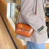 Bolsos de Moda Primavera y Verano 2026 Bolsos Nuevos para Mujer Versátil de Moda Bolso de Hombro Cruzado de Gama Alta Bolso Pequeño Elegante de Piel Genuina