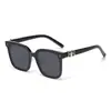 Gafas de Sol Mismo Estilo para Hombres y Mujeres Venta al por Mayor Moda Popular Marco Grande Conducción Anti-UV Gafas de Sol de Marco Grande