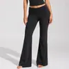 Nuevo conjunto de yoga de encaje con bloques de color para mujer, traje de entrenamiento de Pilates con sensación de piel nude, top de yoga fitness con cuello halter