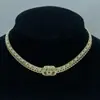 Collar Estilo Chanel, Colgante Chanel Doble C Letra Corazón Incrustado con Diamantes, Colgante de Resina en Cadena Larga, Nuevo Collar Estilo Chanel para Mujer