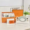 Taza de Café y Platillo de Porcelana Fina Estilo Europeo, Taza de Té de la Tarde Inglesa con Platillo, Taza de Desayuno, Exquisita Taza de Cerámica, Juego en Caja de Regalo