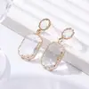 Pendientes de Aguja de Plata Artística de Aleación de Sentido Avanzado Geométrico Pendientes Coloridos Versátiles Pendientes de Aguja de Plata de Cristal de Zirconia para Mujer