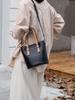 2024 Xiaozhong Nuevo Bolso Cubo de Piel de Vaca de Gama Alta Bolso Portátil de Hombro Cruzado Multiusos Bolso para Mujer Versátil