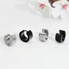 Moda Japonesa y Coreana Hebilla de Oreja Versátil de Acero Inoxidable Moda Europea y Americana Aro de Oreja para Hombres y Mujeres Hebilla de Oreja Personalizada de Estilo Ligero y Simple con Anillo Colgante