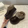 Botas de Neve Plataforma Forradas com Pelo Femininas 2026 Inverno Novo Sola Grossa Aumenta Altura Forro de Lã Botas de Neve de Couro Moda Quente Sapatos de Algodão