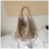 Bolsa de Mano Shuai Mijia 2026 Estilo Coreano Nuevo Lunares, Gran Capacidad, Moda Vintage, Casual, Elegante Bolso de Hombro para Viajes