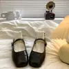 Moda Infantil Versátil Sapatos Mary Jane de Couro 2026 Novidades Primavera Verão Meninas Sapatinhos Fechados com Recortes Estilo Francês Sapatos de Princesa Tendência