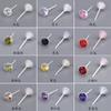 Venta al por mayor de fábrica moda coreana color circón pendiente pequeño barra de oreja resina plástico no alérgico clásico aguja de oreja
