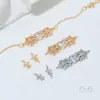 Pingente Duplo Flor de Íris Banhado a Ouro 14K Cobre Zircônia Incrustada Pingente Pequeno de Flor de Íris Acessórios de Joias para Pulseira Colar DIY Feito à Mão