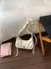 Bolso de axila tipo mariposa estilo coreano para mujer, nuevo bolso de mano dulce plisado de nicho, bolso de hombro de moda para ir al trabajo, bolso cruzado