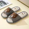 Nuevas zapatillas de lino y algodón de verano para mujer, sensación de pisar excremento, para el hogar, interior, baño, antideslizantes, sandalias de pareja, fabricantes, venta al por mayor