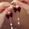 Pendientes Rojos de Año Nuevo, un Conjunto de Pendientes de Flor de Carrillón de Viento Afelpados, Pendientes de Borla de Boda de Año Nuevo de Alta Gama para Mujer