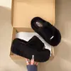Pantuflas peludas de exterior para mujer, moda nueva otoño e invierno 2026, pantuflas peludas sin cordones de suela gruesa para aumentar la altura