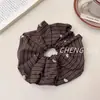 Scrunchie Quadrado Listrado Retro Estilo Francês com Coração Bordado para Rabo de Cavalo Baixo, Acessório de Cabelo de Luxo para Mulheres