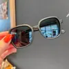 Gafas de Sol Retro para Niños Gafas Atractivas para Niños Niñas Protección Ocular Protección Solar Anti-UV Montura Cuadrada Estilo Coreano