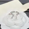 Anillo de Flor con Tachuelas de Diamante de Nuevo Diseño de Marca Estilo Europeo y Americano Transfronterizo para Mujer, Anillo Abierto de Lujo de Gama Alta al por Mayor