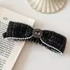 Pinza de Plátano Elegante de Gama Alta Estilo Francés Negro Perla con Lazo Pinza Vertical para Cola de Caballo Alta Pinza de Garra para Otoño e Invierno