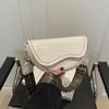 La Popular Bolsa Silla de Montar de Este Año 2025 Primavera Nuevo Estilo de Moda Bolso de Hombro Simple y Cómodo Correa Ancha para el Hombro Bolso Cruzado
