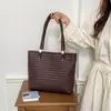 Bolsa Tote Grande com Padrão Trançado Retrô Feminina 2026 Nova Tendência Moda Versátil Bolsa de Ombro Bolsa de Mão Simples