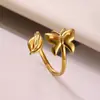 Anillo de Acero Inoxidable Estilo INS Hoja Geométrica Flor Hueca Mariposa Chapado en Oro de 18K Anillo de Línea Simple Joyería