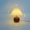 Lámpara de Mesa Retro Estilo Nórdico Lámpara de Noche para Dormitorio Lámpara de Escritorio para Dormitorio Luz de Noche Luz Lujo Lámpara de Mesa Estilo Americano Lámpara Estilo Crema