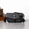 2025 Bolso Cruzado con Solapa de Gran Capacidad Versátil de Moda Tendencia Correa Ancha para el Hombro Bolso de Hombro con Monograma Bolso Nuevo de Tendencia