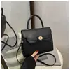 Bolso de Hombro Cruzado Pequeño Cuadrado Portátil Retro para Mujer 2025 Elegante Gran Capacidad Simple Nuevo Color Sólido de Primavera