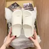Sandálias Simples de Salto Anabela Slip-On para Mulheres 2026 Verão Novo Estilo Casa Antiderrapante Impermeável Resistente ao Desgaste Sandálias de Praia para Exterior