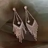 Brincos de Tassel Longos com Pérolas Estilo Francês para Mulheres, Brincos Vintage de Luxo Leve de Alta Qualidade, Acessórios Elegantes e Versáteis