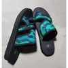 Nuevas Zapatillas Transpirables de Malla Estilo Europeo y Americano, sin Cordones, Antideslizantes, Resistentes al Desgaste, Suela Suave, para Playa, para Mujer 36-43