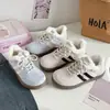 Sapatos Brancos Estilo Alemão Versão Coreana INS 2026 Com Pelúcia Calçados de Plataforma para Estudante Feminina Esportivos Corrida Casuais Estilo de Rua BE-8031M
