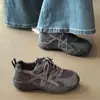 Zapatillas de Entrenamiento Alemanas Retro de Suela Gruesa para Mujer Modelo Nuevo 2026 Malla Gris Transpirables Casuales Zapatillas Versátiles que Aumentan la Altura Zapatos para Senderismo